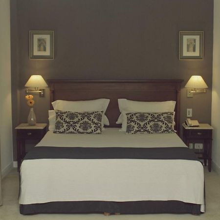 Howard Johnson Hotel 9 De Julio Avenue Буэнос-Айрес Экстерьер фото