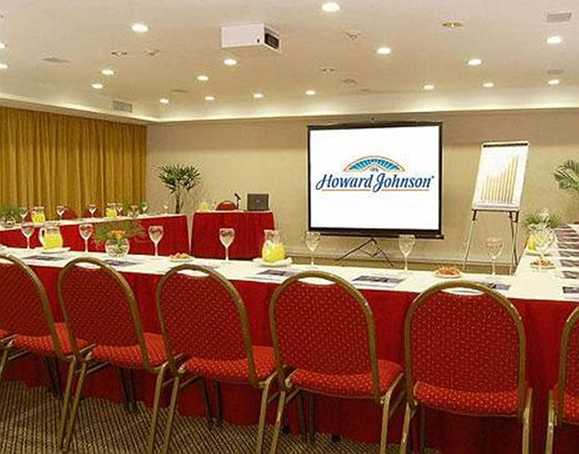 Howard Johnson Hotel 9 De Julio Avenue Буэнос-Айрес Удобства фото