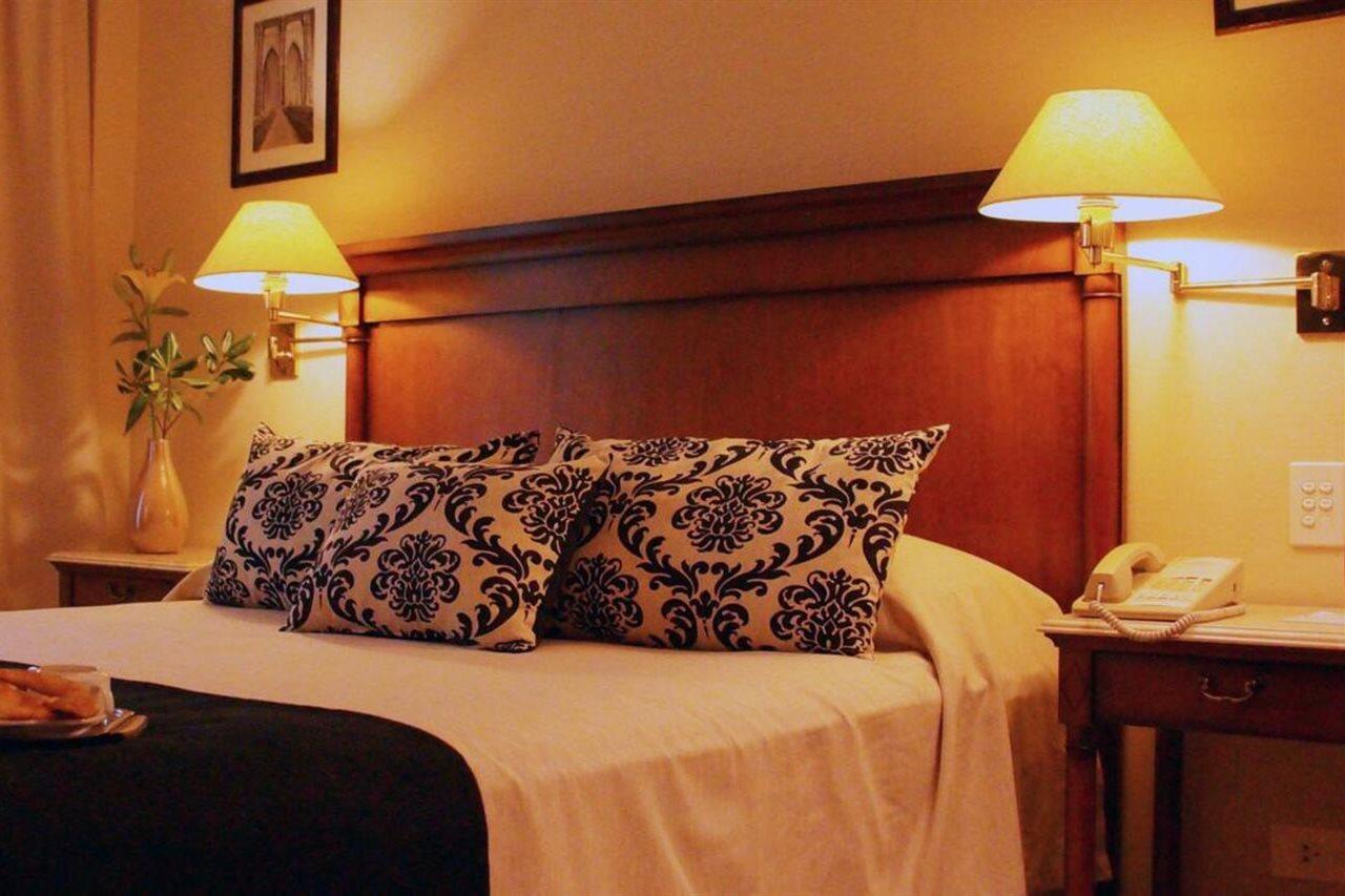 Howard Johnson Hotel 9 De Julio Avenue Буэнос-Айрес Экстерьер фото